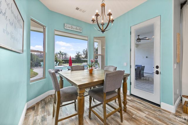 15521 Georges letour Avenue, Bakersfield, CA 93314