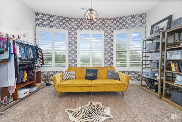 15521 Georges letour Avenue, Bakersfield, CA 93314