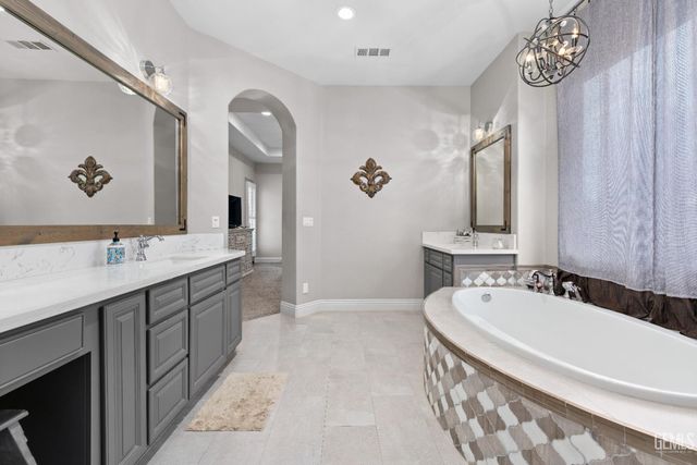 15521 Georges letour Avenue, Bakersfield, CA 93314