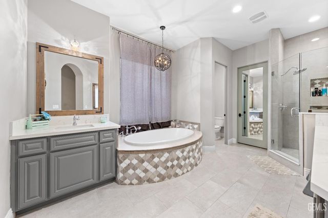 15521 Georges letour Avenue, Bakersfield, CA 93314