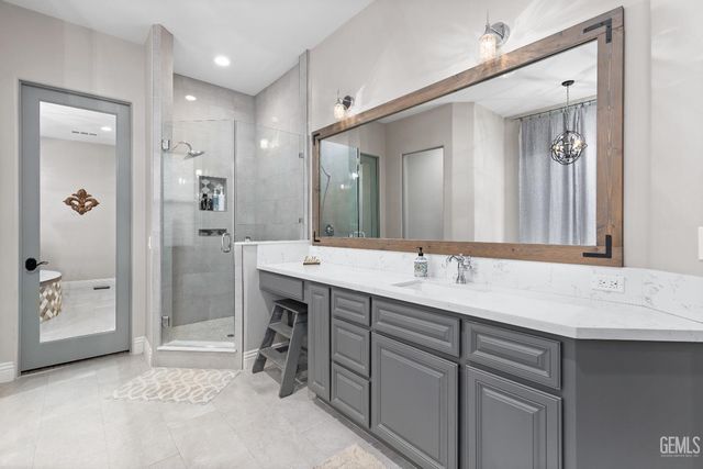 15521 Georges letour Avenue, Bakersfield, CA 93314