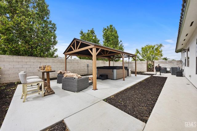 15521 Georges letour Avenue, Bakersfield, CA 93314