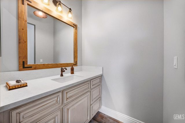 15521 Georges letour Avenue, Bakersfield, CA 93314