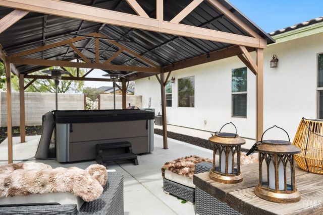 15521 Georges letour Avenue, Bakersfield, CA 93314