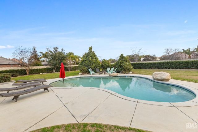 15521 Georges letour Avenue, Bakersfield, CA 93314