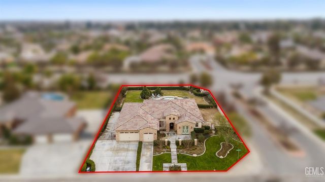 15521 Georges letour Avenue, Bakersfield, CA 93314