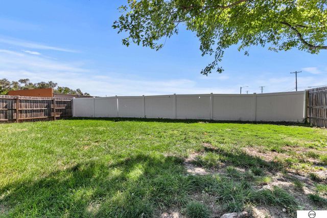 1945 W Q Street, Lincoln, NE 68528