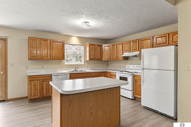 1945 W Q Street, Lincoln, NE 68528