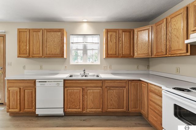 1945 W Q Street, Lincoln, NE 68528