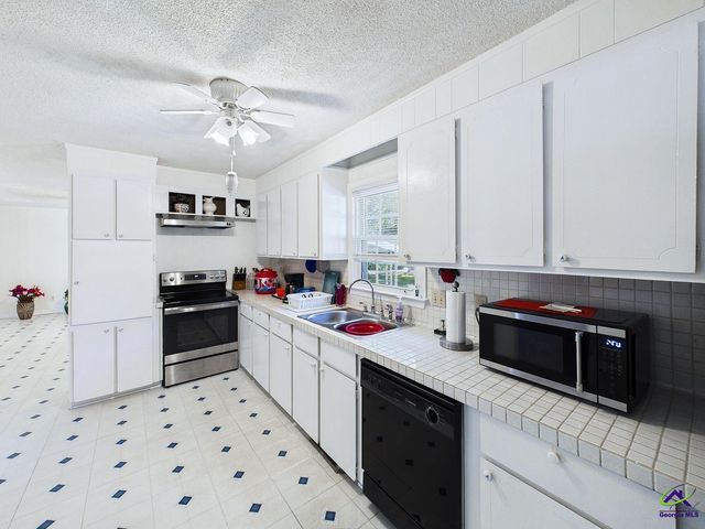 118 Avalon Drive, Warner Robins, GA 31093