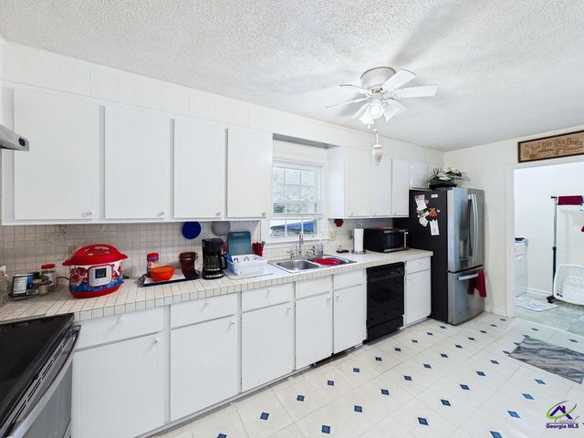 118 Avalon Drive, Warner Robins, GA 31093