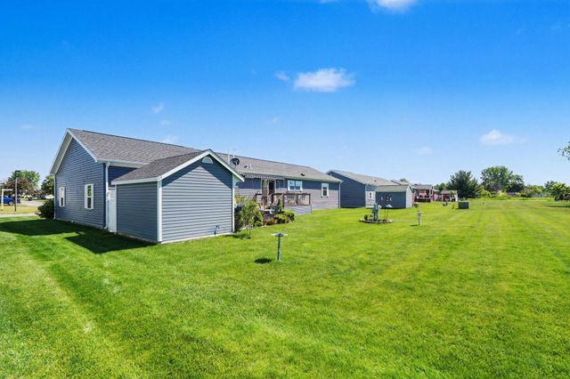 3676 Hollyfield Drive, Cedar Springs, MI 49319