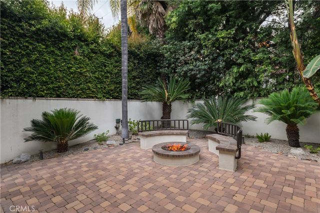 12023 Laurel Lane, Studio City, CA 91604