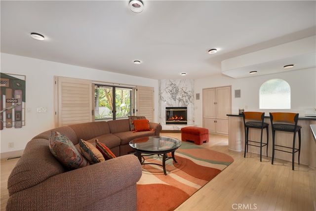 12023 Laurel Lane, Studio City, CA 91604