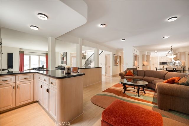 12023 Laurel Lane, Studio City, CA 91604