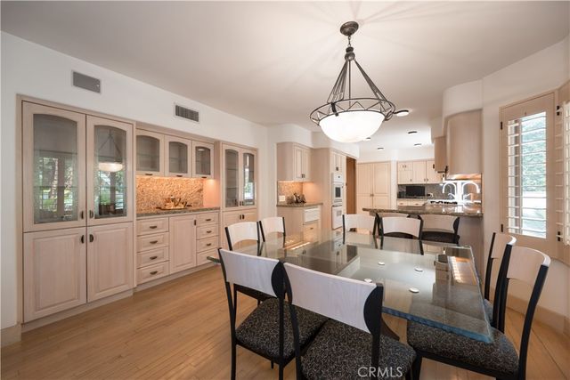 12023 Laurel Lane, Studio City, CA 91604