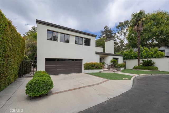 12023 Laurel Lane, Studio City, CA 91604