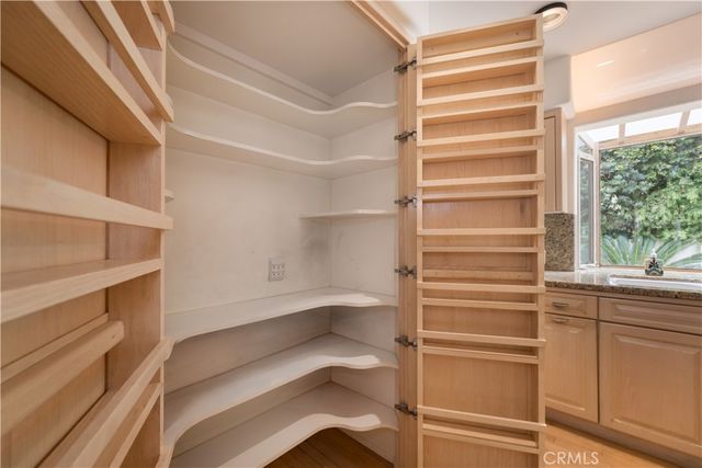 12023 Laurel Lane, Studio City, CA 91604