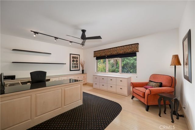 12023 Laurel Lane, Studio City, CA 91604