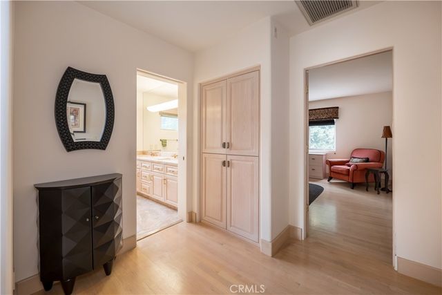 12023 Laurel Lane, Studio City, CA 91604