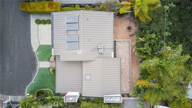 12023 Laurel Lane, Studio City, CA 91604