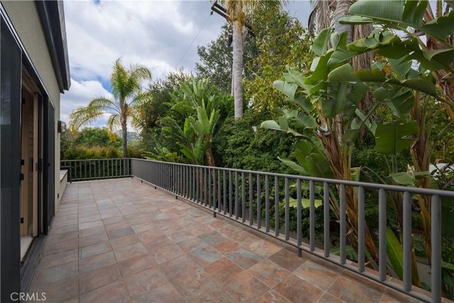 12023 Laurel Lane, Studio City, CA 91604