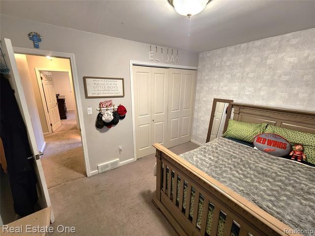 35636 Bonneville Drive, Sterling Heights, MI 48312