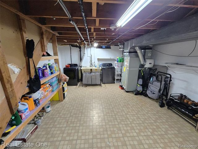 35636 Bonneville Drive, Sterling Heights, MI 48312