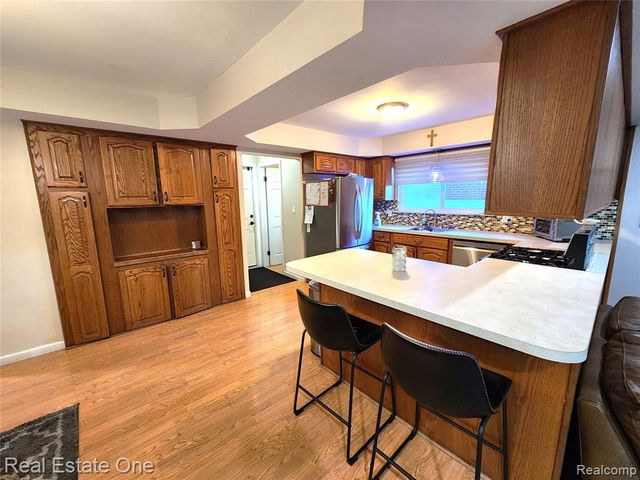 35636 Bonneville Drive, Sterling Heights, MI 48312