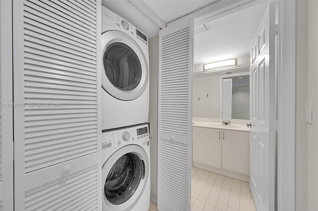 9575 Weldon Cir C113, Tamarac, FL 33321