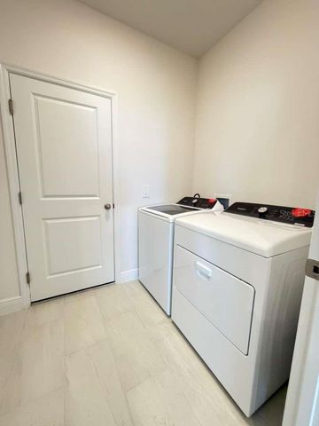 2265 HEN ROAD, Minneola, FL 34715