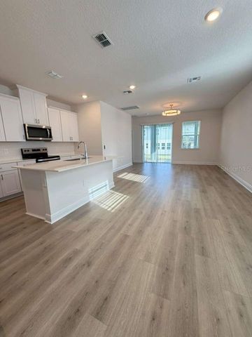 2265 HEN ROAD, Minneola, FL 34715