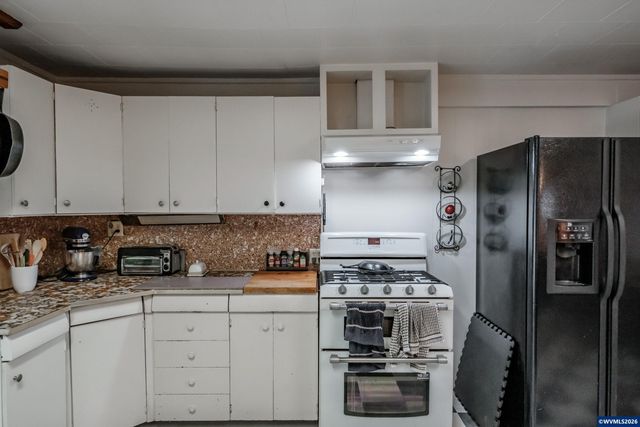 6025 SE 124th Av, Portland, OR 97236