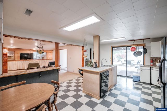 6025 SE 124th Av, Portland, OR 97236