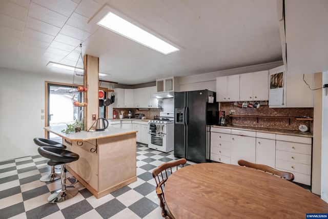 6025 SE 124th Av, Portland, OR 97236
