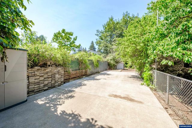6025 SE 124th Av, Portland, OR 97236