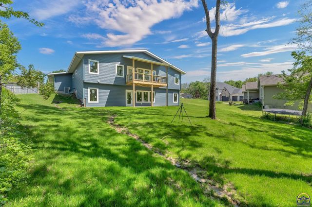 3339 NW Dawdy CT, Topeka, KS 66618