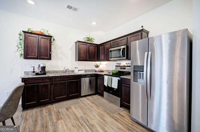 208 Grand Central Way, Cartersville, GA 30120