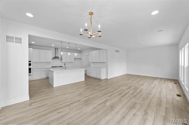 1 Bradford @ Kreder Farms, St Charles, MO 63304