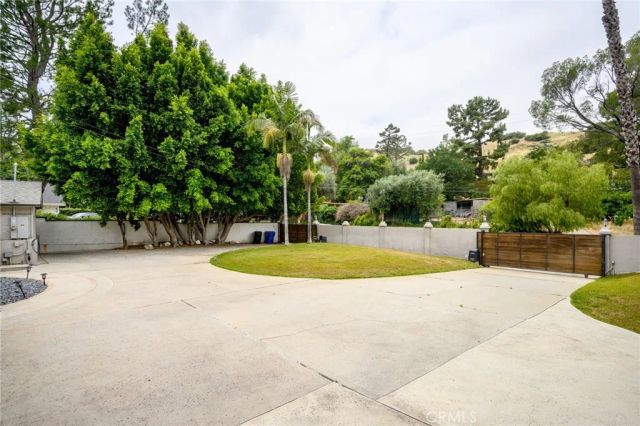9620 Wheatland, Sunland, CA 91040