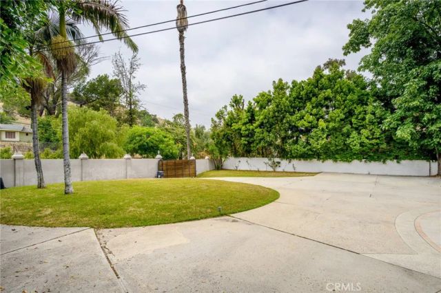 9620 Wheatland, Sunland, CA 91040