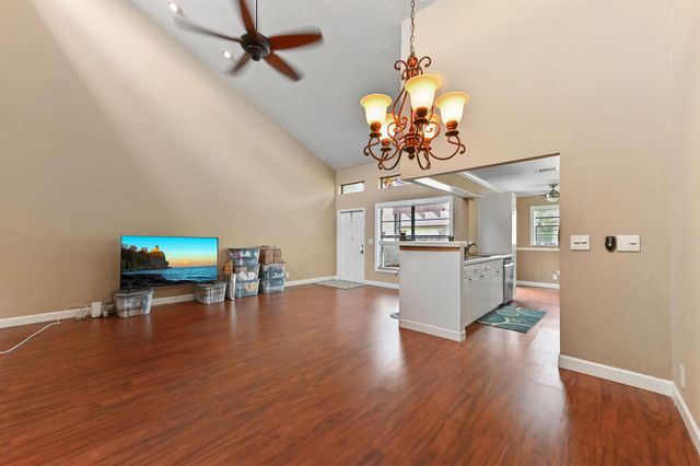 5090 Nesting Way C, Delray Beach, FL 33484