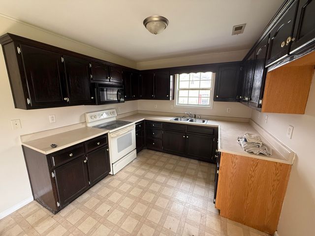 725 Muddy Creek S. Road, Berea, KY 40403