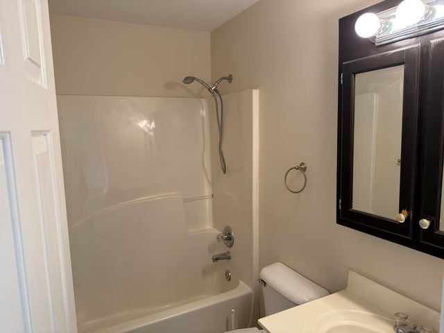 725 Muddy Creek S. Road, Berea, KY 40403