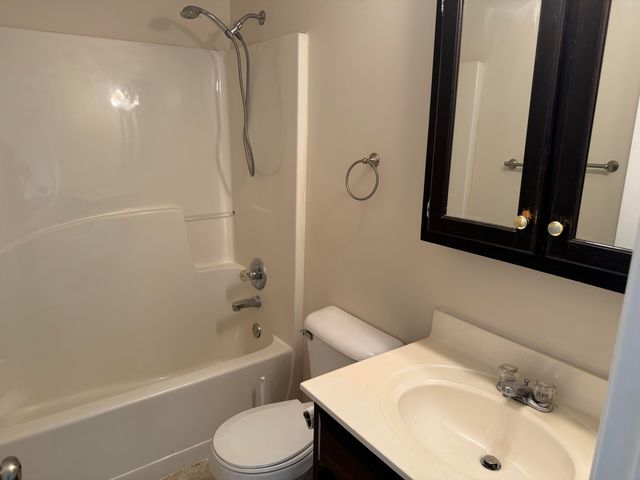 725 Muddy Creek S. Road, Berea, KY 40403