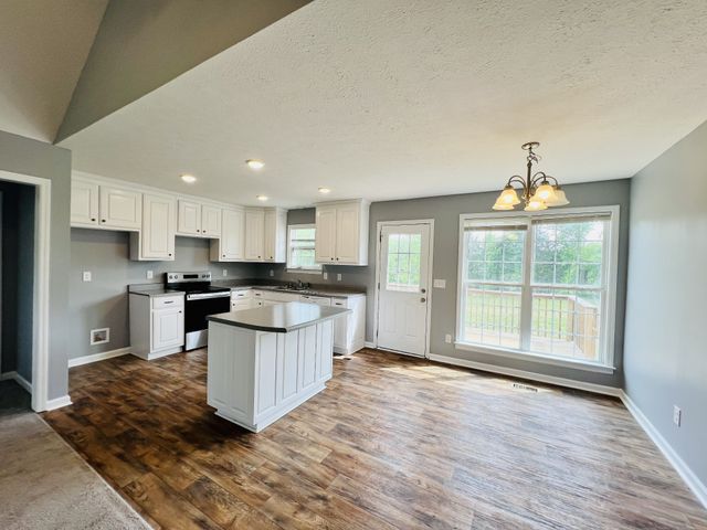 4861 Little Dry Creek Rd, Pulaski, TN 38478