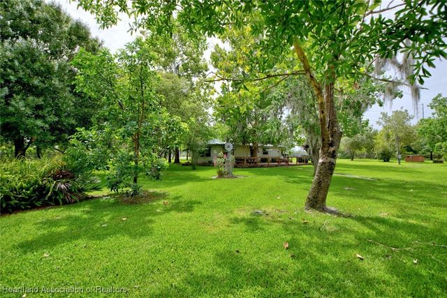 16 Gardenside Avenue, Lake Placid, FL 33852