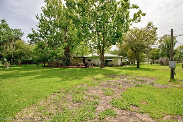16 Gardenside Avenue, Lake Placid, FL 33852