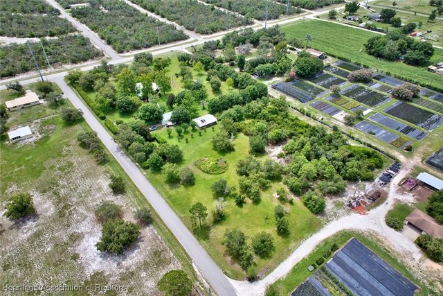 16 Gardenside Avenue, Lake Placid, FL 33852