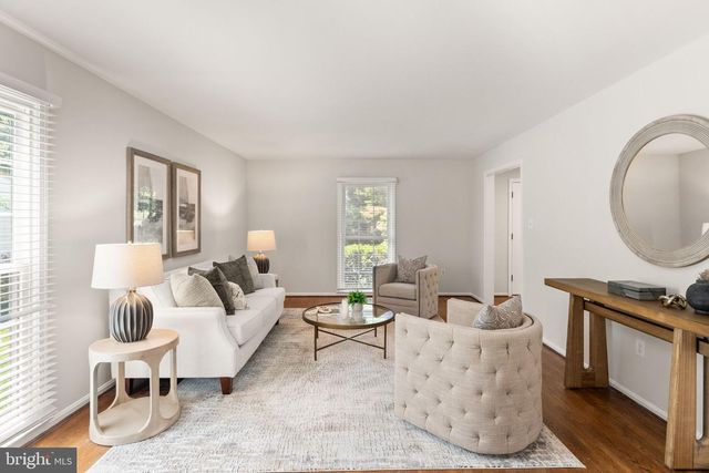 2037 DURAND DR, Reston, VA 20191